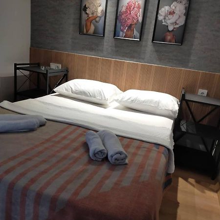 Akdeniz Apart Hotel 马尔马里斯 外观 照片